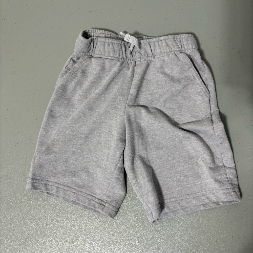 Cat & Jack Boys 5T Gray Cotton Shorts Slip On Casual Athletic